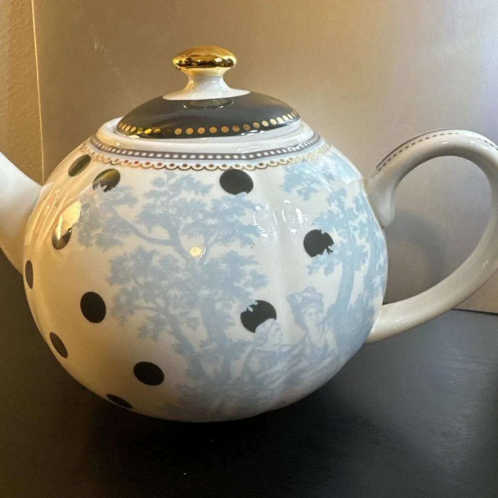 Grace's Fine China Teaware Scallop Navy Teapot &‎ Lid Fine China Dinnerware